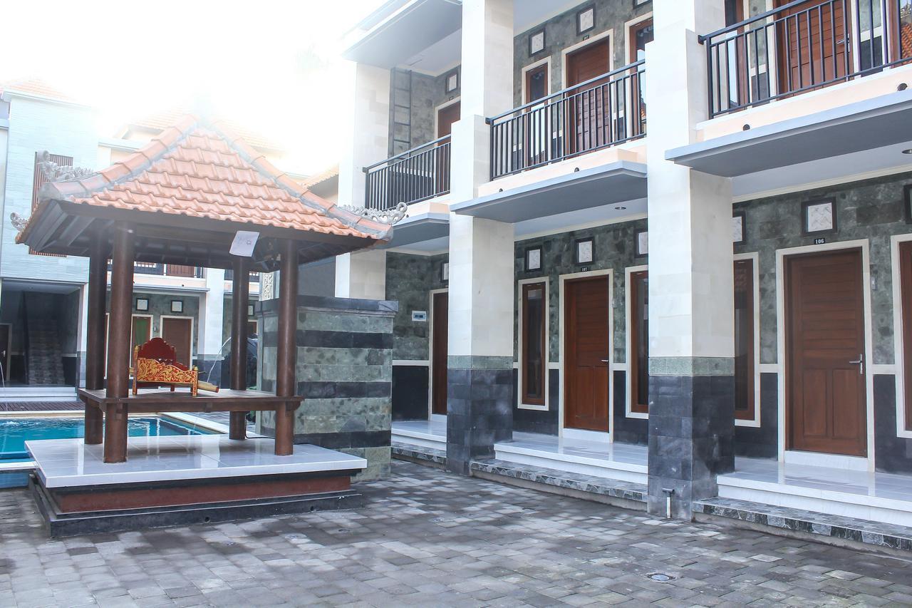 Santhi Graha Kuta Hotel กูตา ภายนอก รูปภาพ