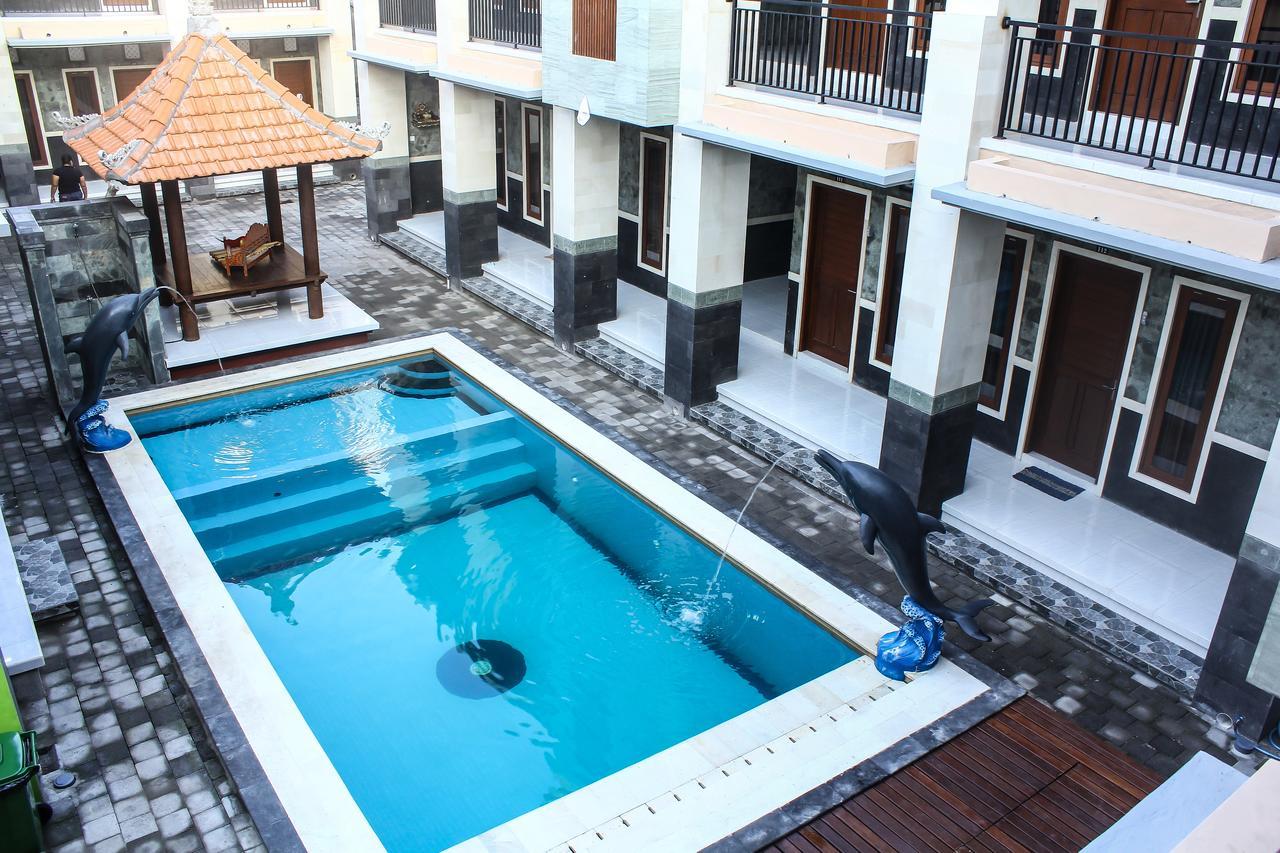 Santhi Graha Kuta Hotel กูตา ภายนอก รูปภาพ