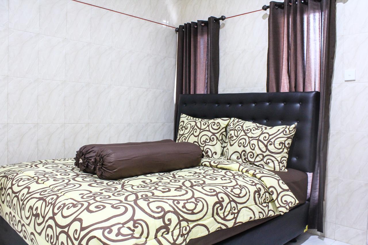 Santhi Graha Kuta Hotel กูตา ภายนอก รูปภาพ