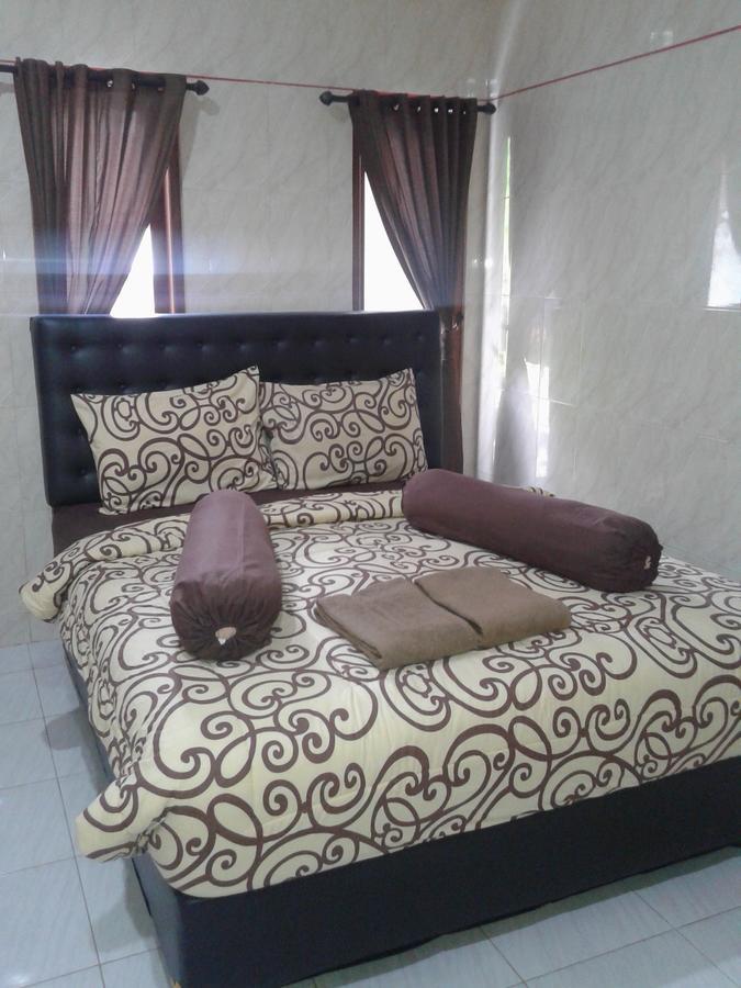 Santhi Graha Kuta Hotel กูตา ภายนอก รูปภาพ