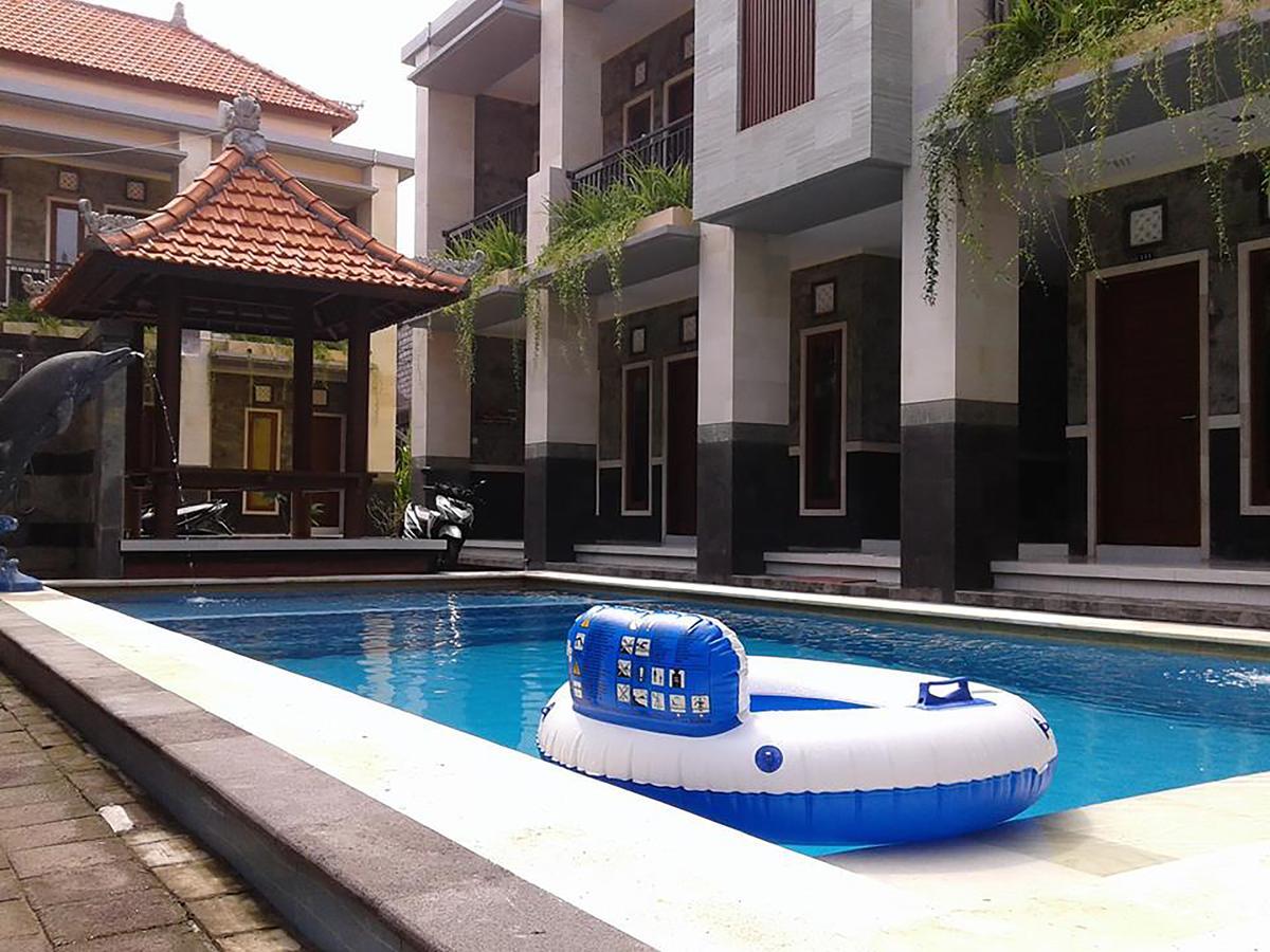 Santhi Graha Kuta Hotel กูตา ภายนอก รูปภาพ