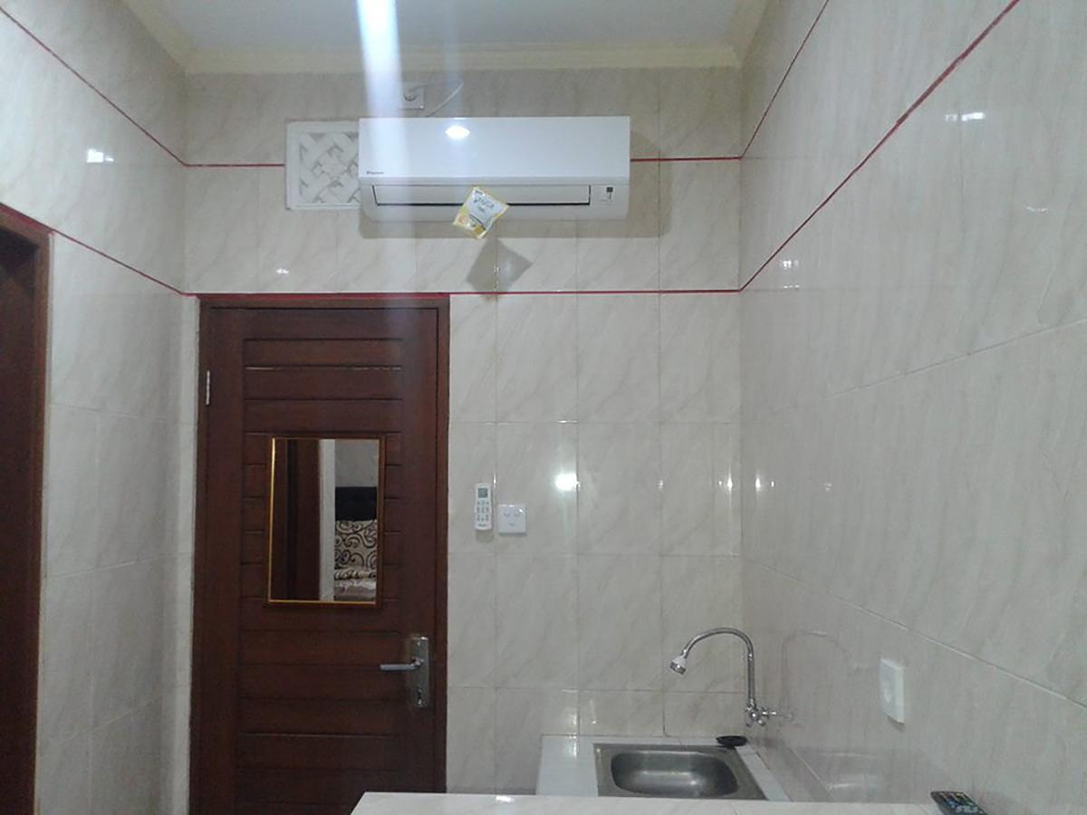 Santhi Graha Kuta Hotel กูตา ภายนอก รูปภาพ